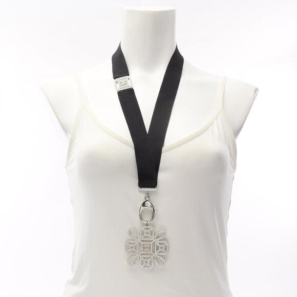 CHANEL Black Logo Necklace - Picture 5 of 8